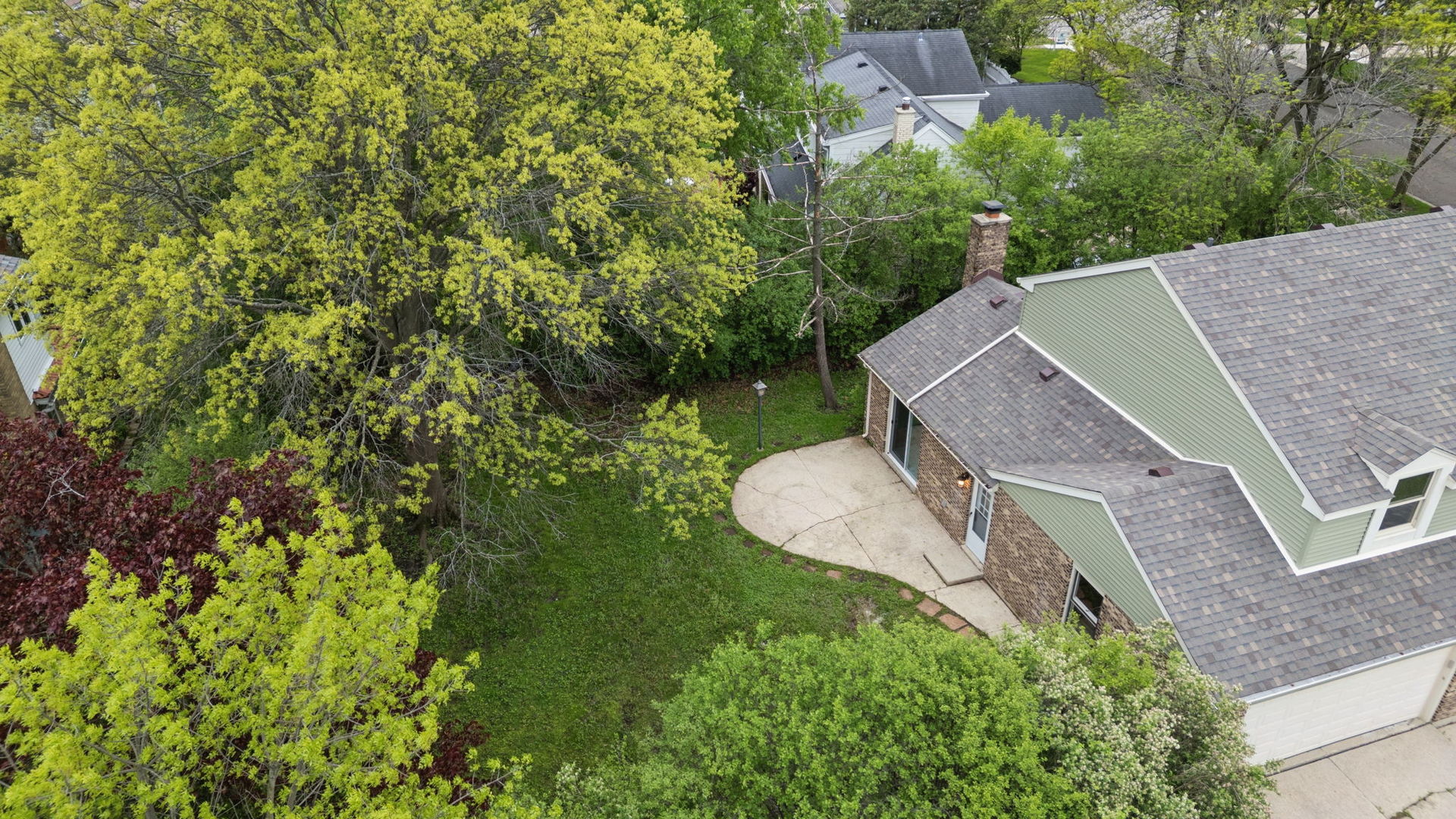 904 Iroquois Avenue Naperville IL 60563
