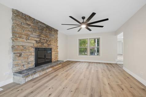 904 Iroquois Avenue Naperville IL 60563