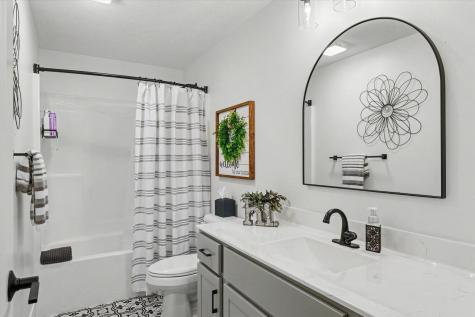 1309 Briarwood Lane Mahomet IL 61853