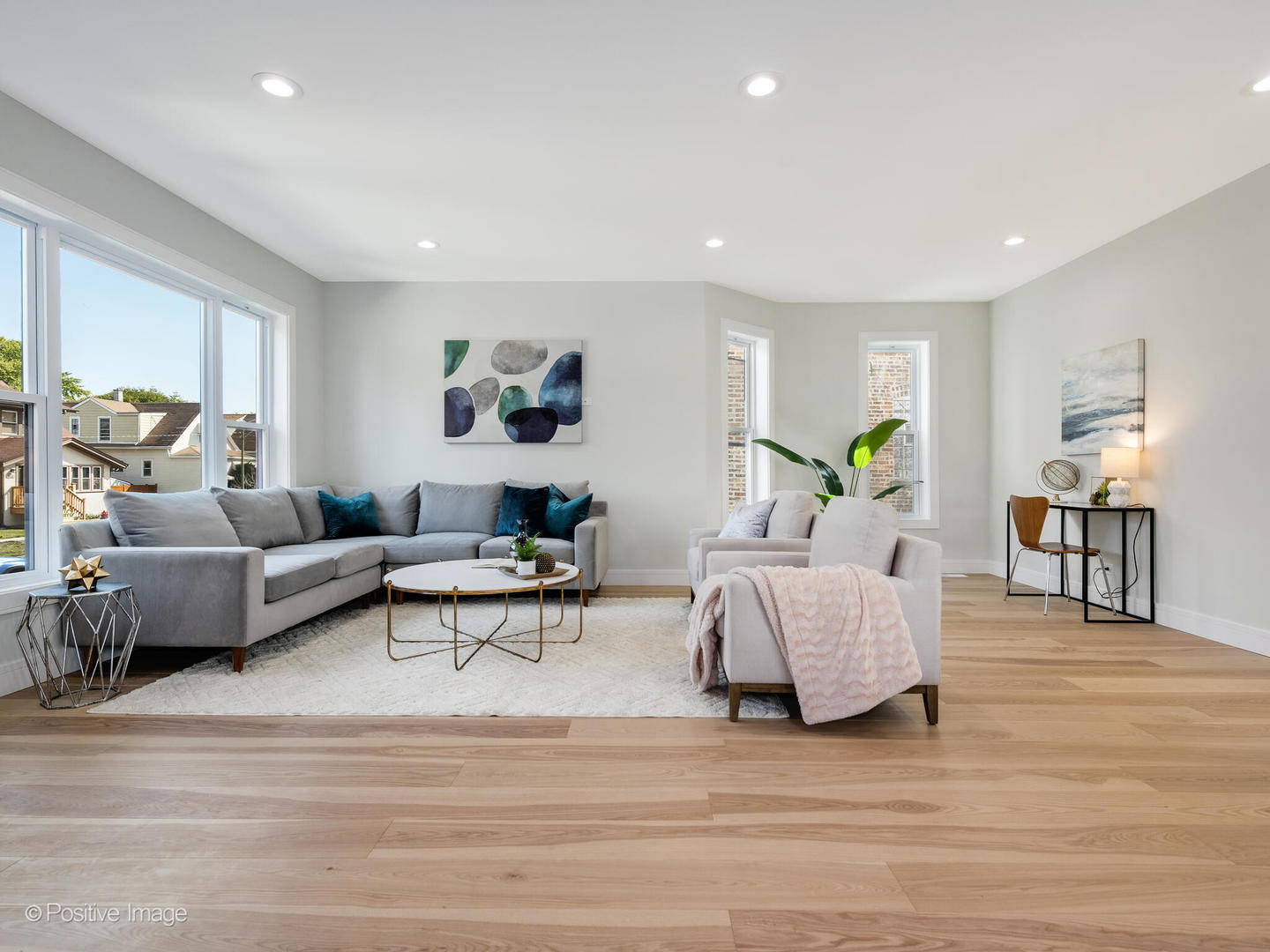 5725 West Byron Street Chicago IL 60634