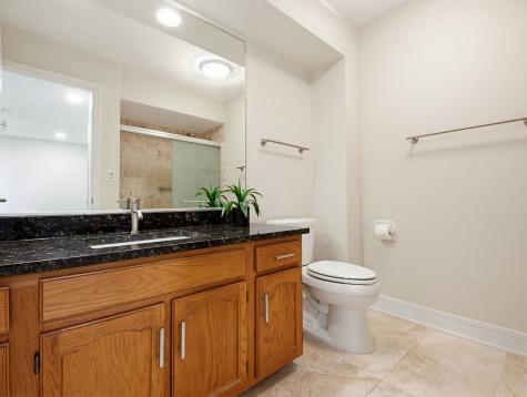 9005 Lincolnwood Drive Evanston IL 60203