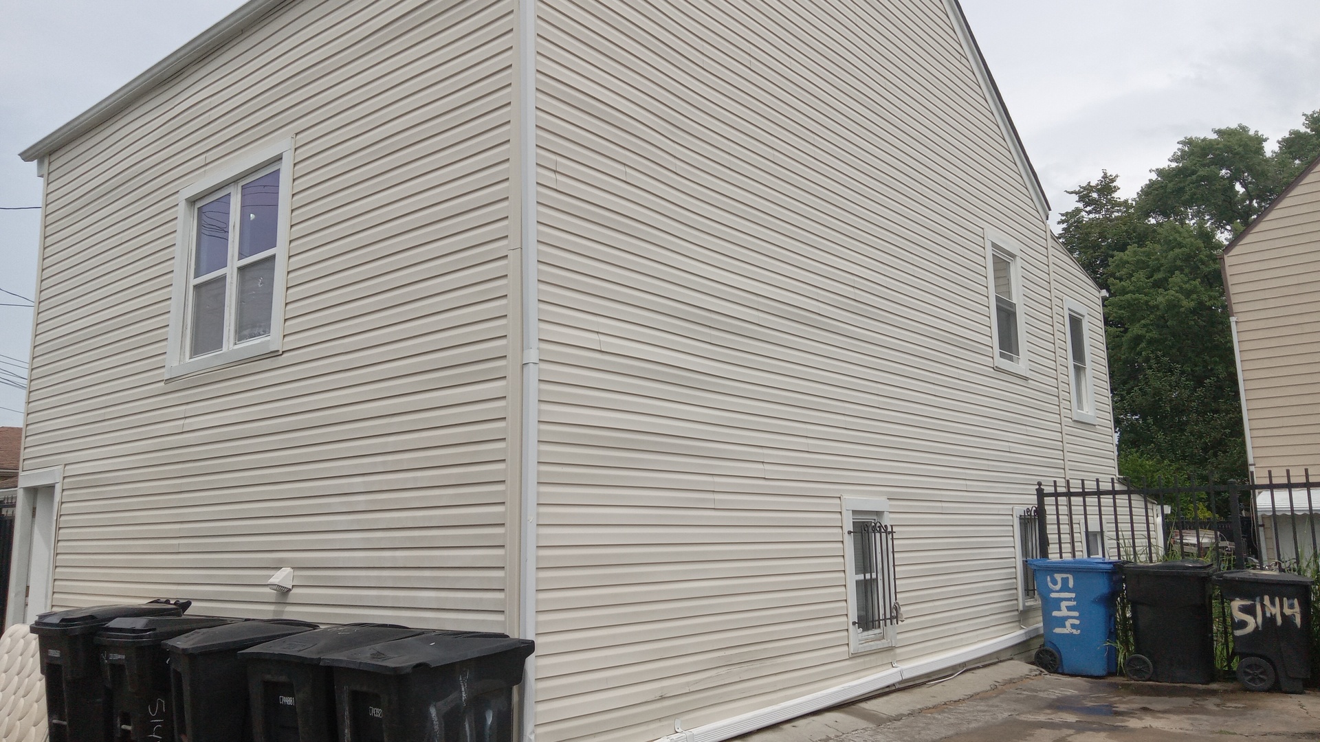 5142 South Campbell Avenue Chicago IL 60632