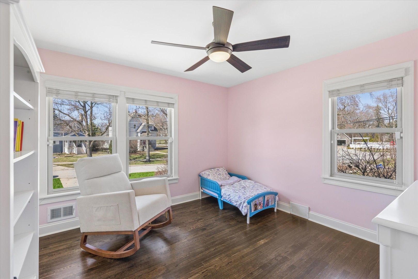 271 Sunset Avenue Glen Ellyn IL 60137