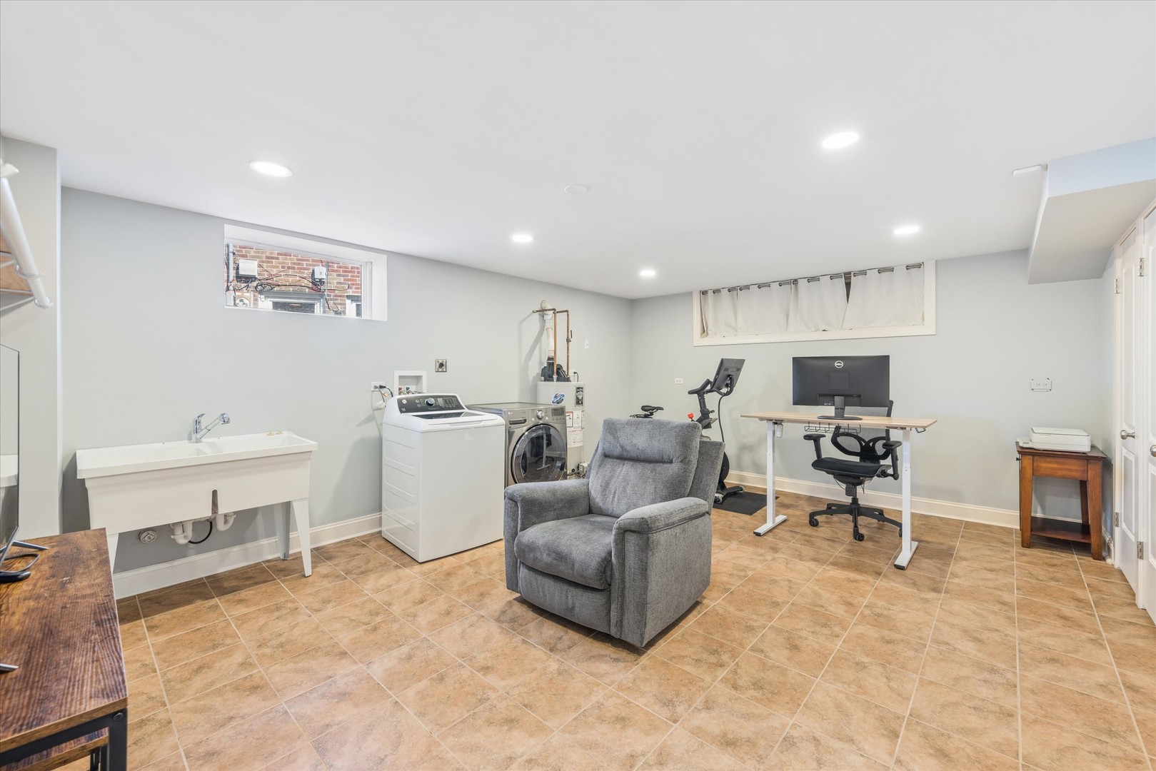 271 Sunset Avenue Glen Ellyn IL 60137