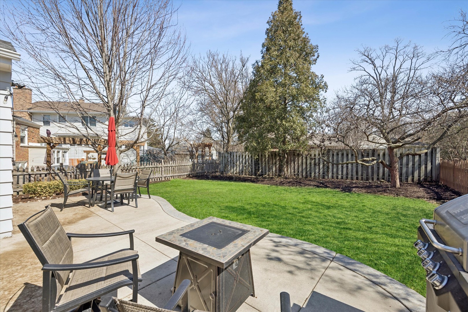 271 Sunset Avenue Glen Ellyn IL 60137