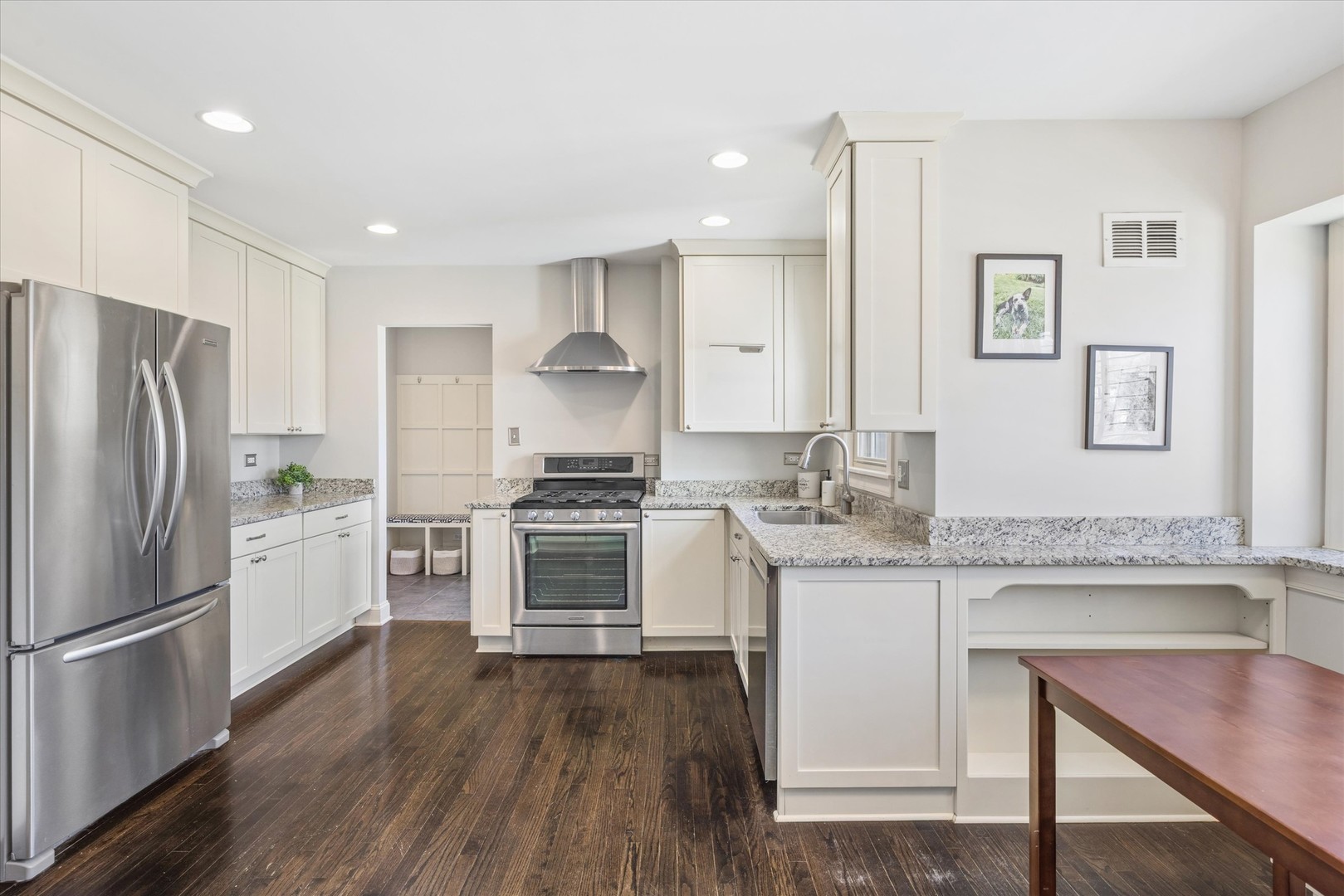 271 Sunset Avenue Glen Ellyn IL 60137