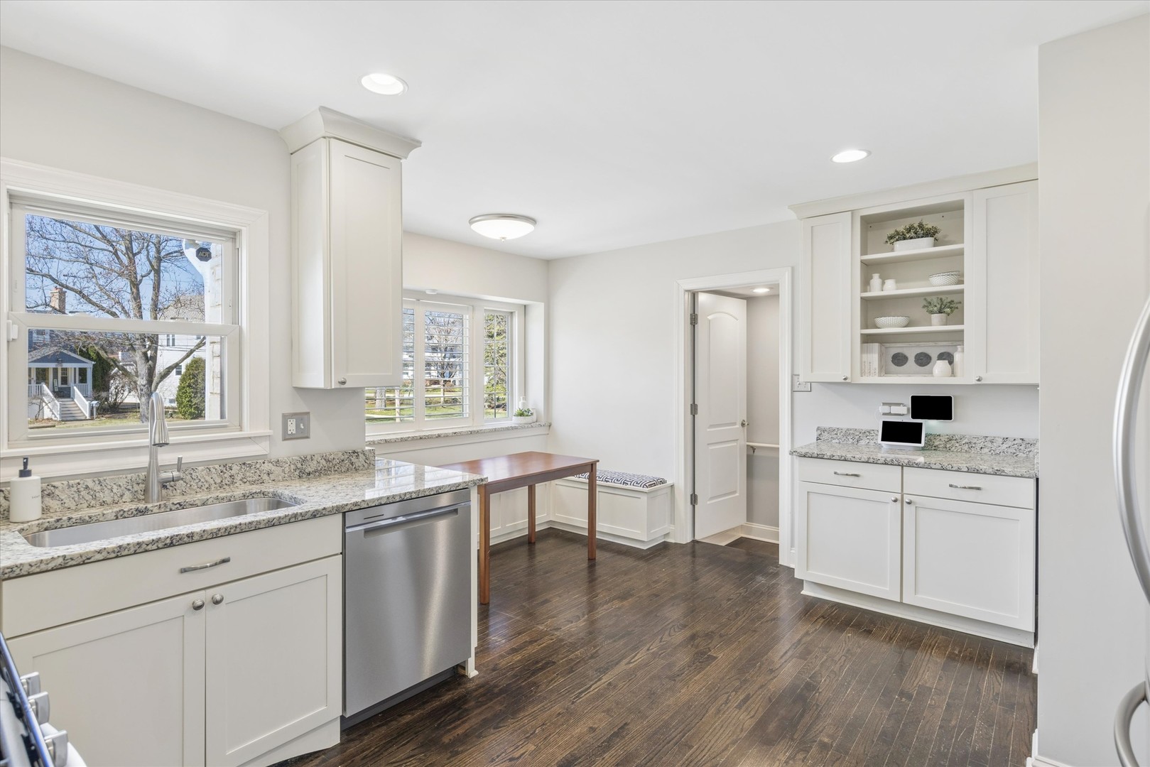 271 Sunset Avenue Glen Ellyn IL 60137