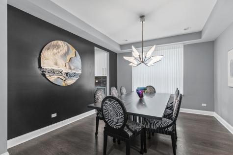 2832 Parkside Circle Glenview IL 60026