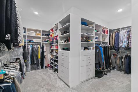2832 Parkside Circle Glenview IL 60026