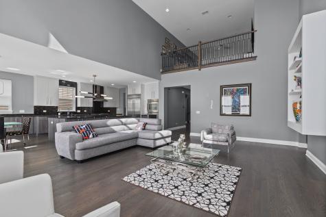 2832 Parkside Circle Glenview IL 60026