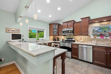 334 Southgate Drive Northbrook IL 60062