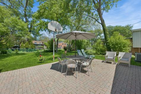 334 Southgate Drive Northbrook IL 60062