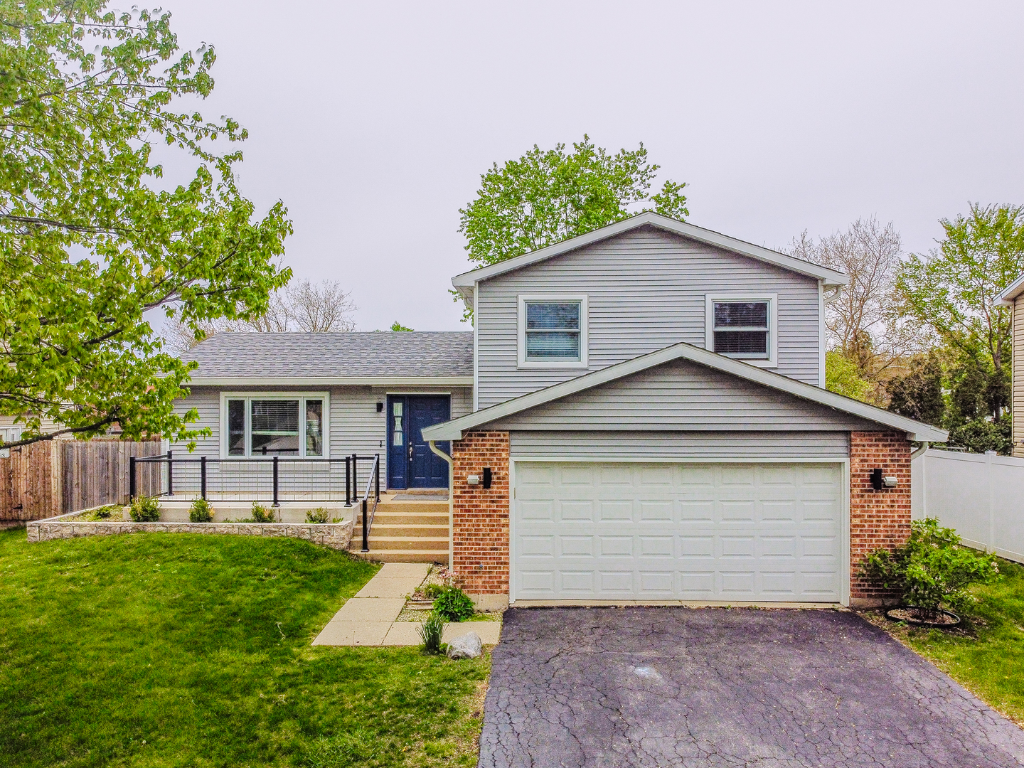 106 South Elroy Avenue Bartlett IL 60103