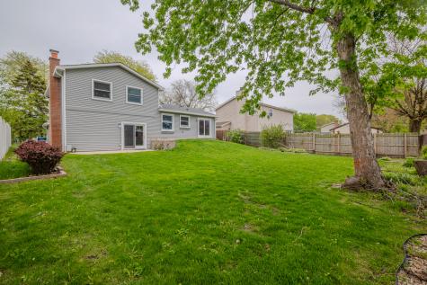 106 South Elroy Avenue Bartlett IL 60103