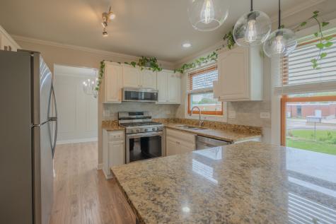 106 South Elroy Avenue Bartlett IL 60103