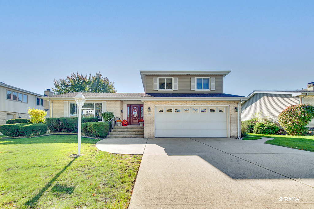 1155 West Westwood Trail Addison IL 60101