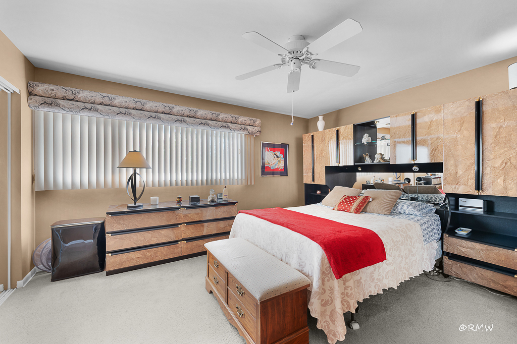 1155 West Westwood Trail Addison IL 60101