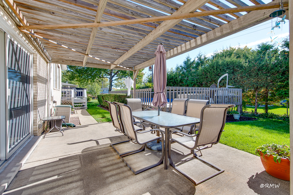 1155 West Westwood Trail Addison IL 60101