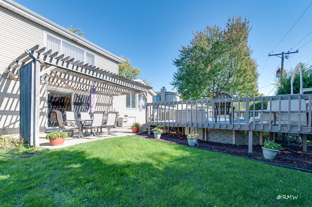 1155 West Westwood Trail Addison IL 60101