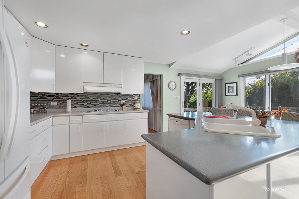 1155 West Westwood Trail Addison IL 60101