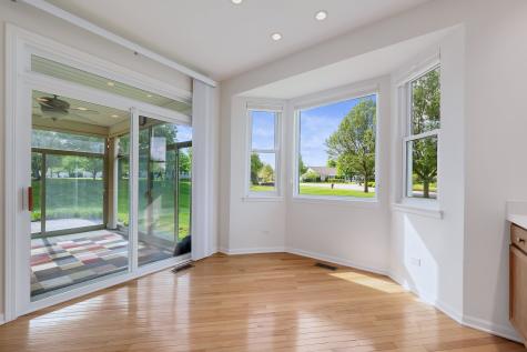 669 Saugatuk Circle S Romeoville IL 60446