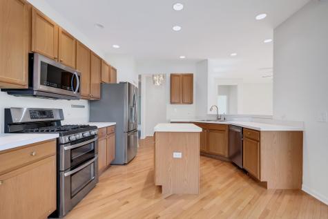 669 Saugatuk Circle S Romeoville IL 60446