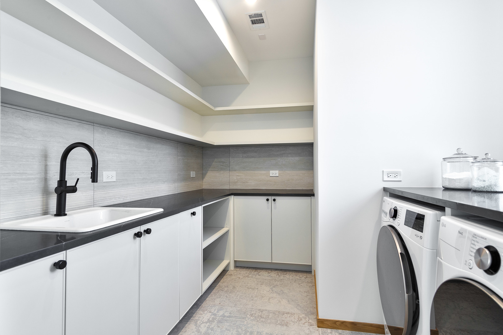 527 Kensington Court Hinsdale IL 60521