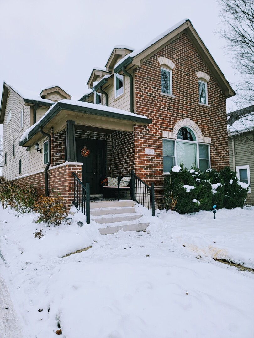 5229 Benton Avenue Downers Grove IL 60515