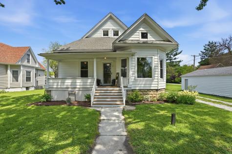 307 West Curtis Street Grant Park IL 60940