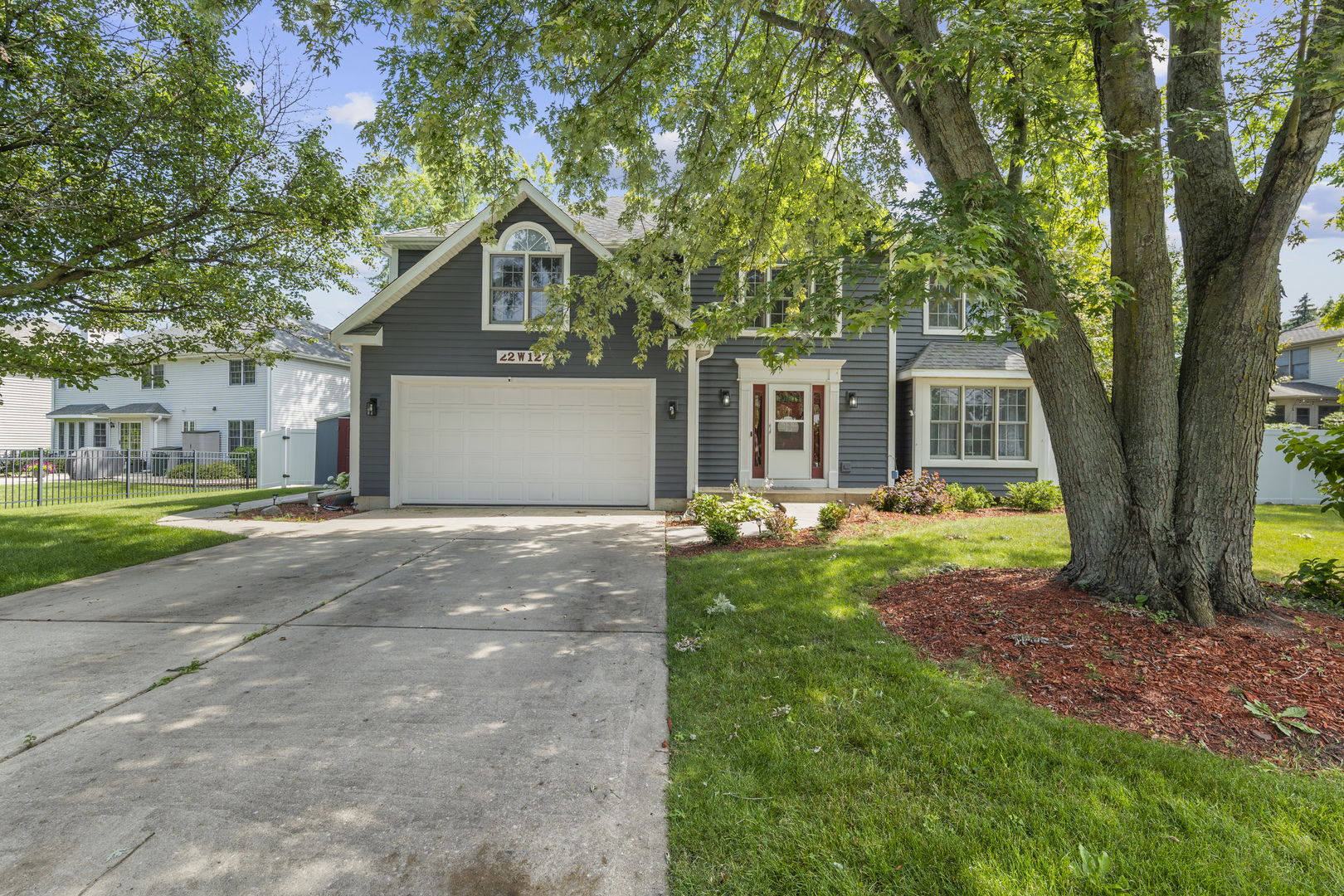 22W127 1ST Street Glen Ellyn IL 60137