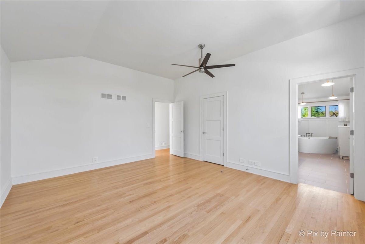 28W300 Flanders Lane Winfield IL 60190