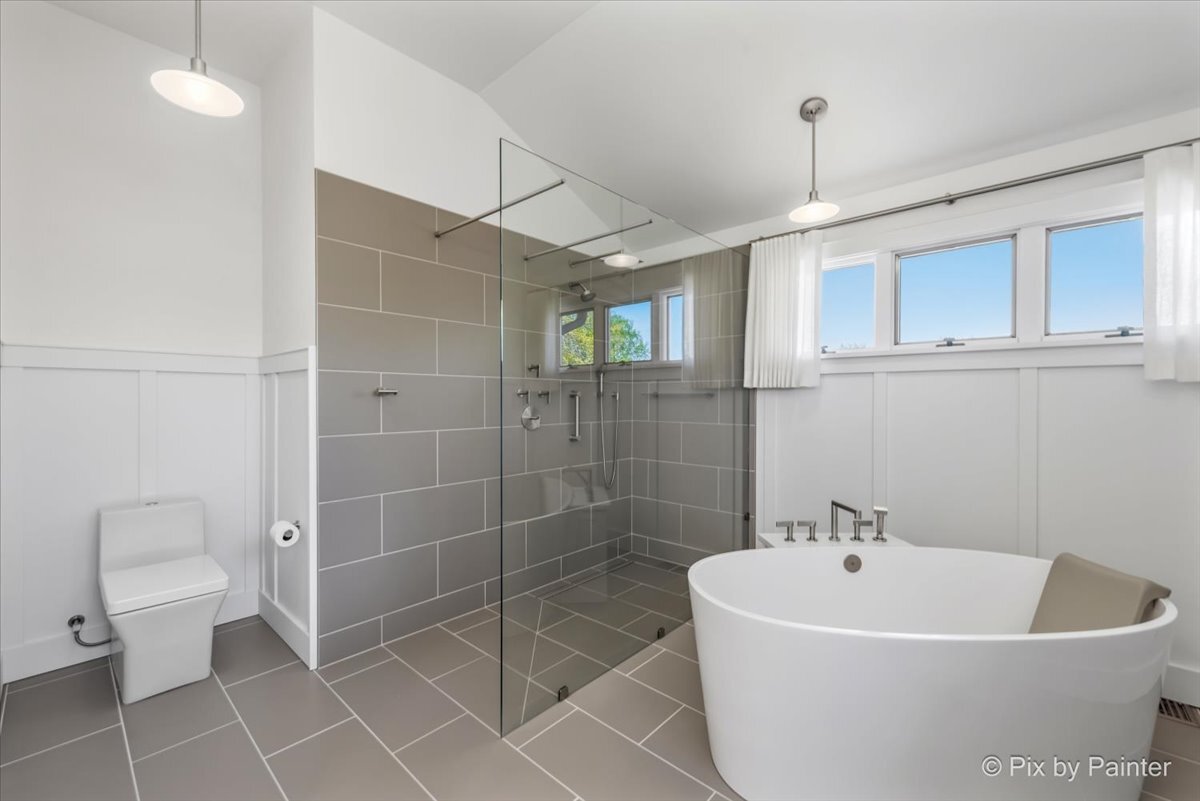 28W300 Flanders Lane Winfield IL 60190
