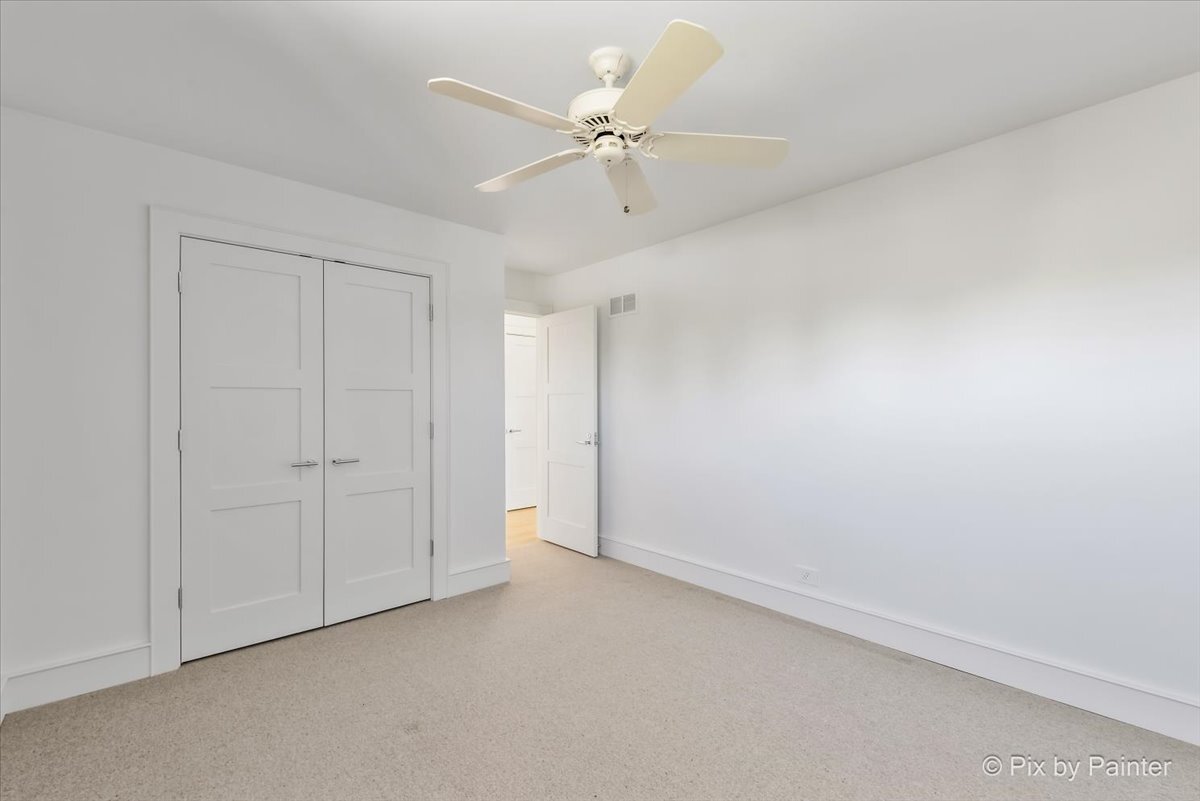 28W300 Flanders Lane Winfield IL 60190