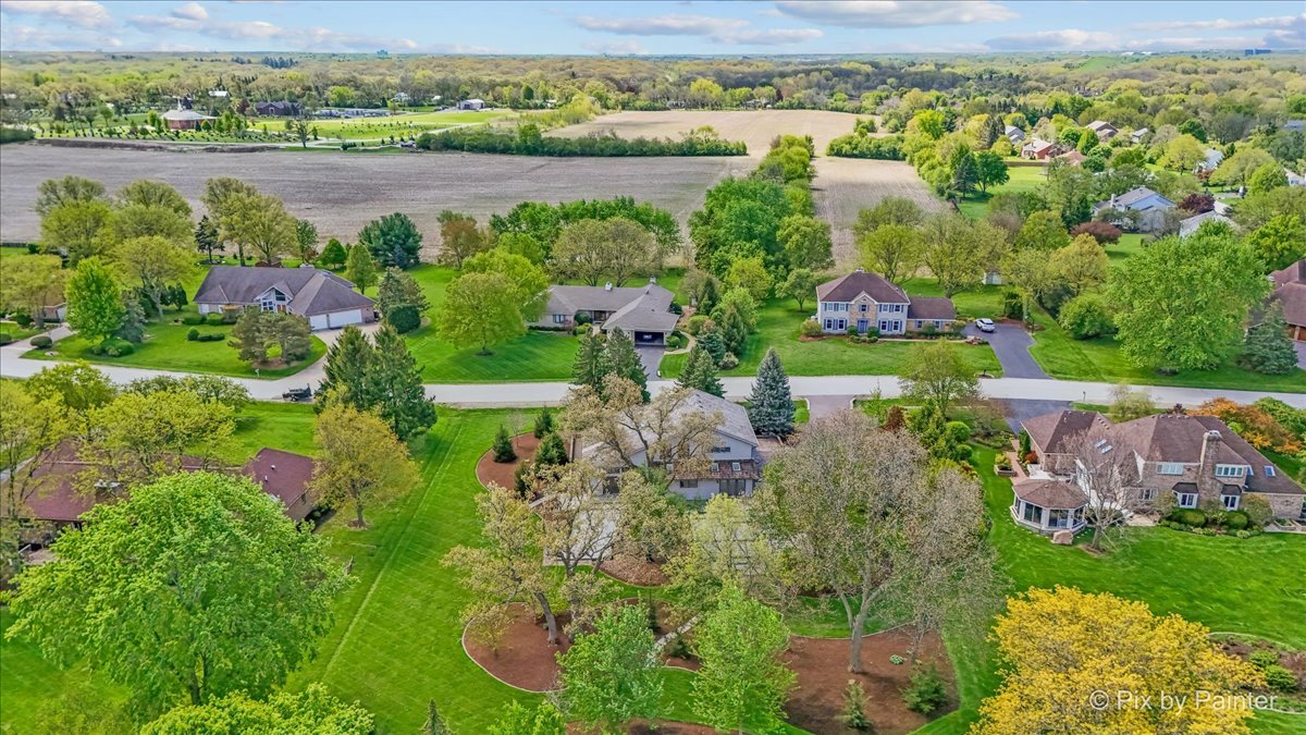 28W300 Flanders Lane Winfield IL 60190