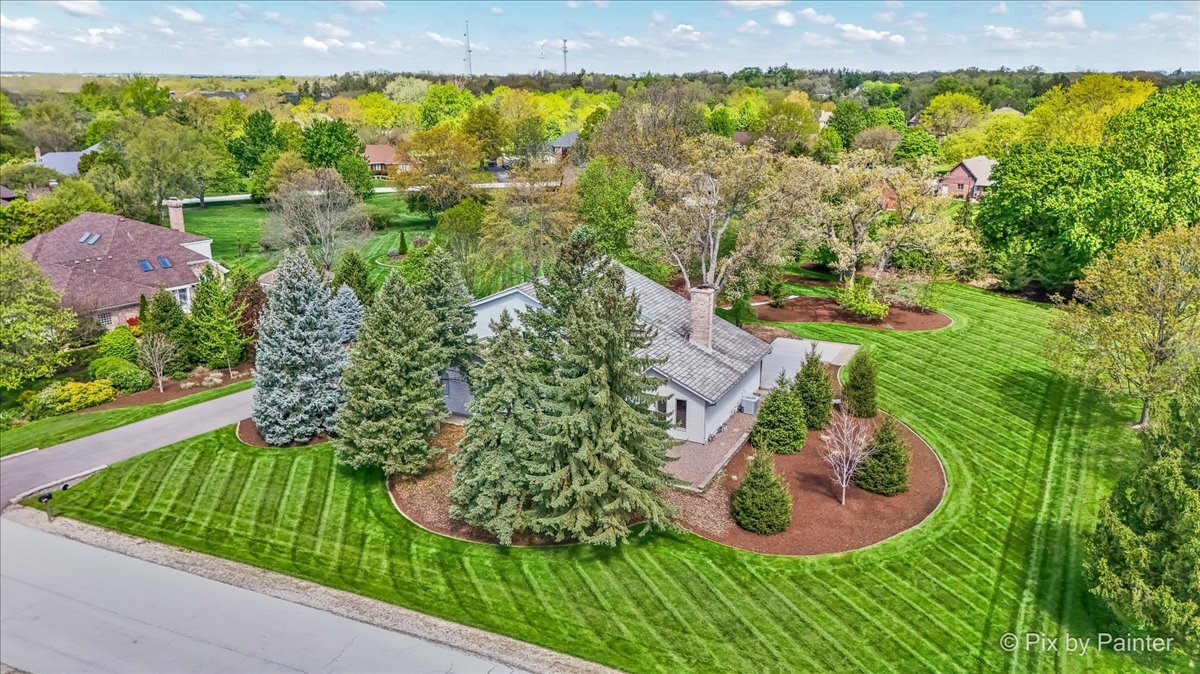28W300 Flanders Lane Winfield IL 60190