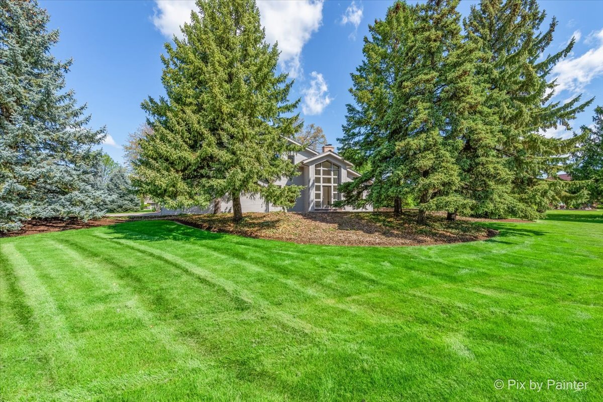 28W300 Flanders Lane Winfield IL 60190