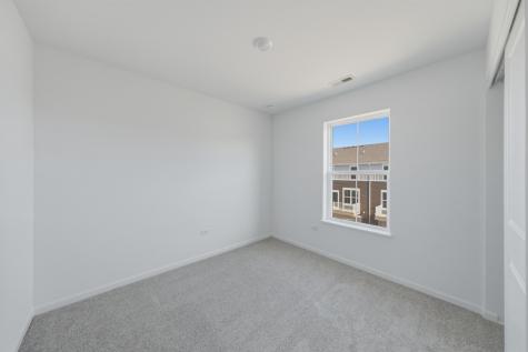 1254 Glenmont Street Algonquin IL 60102