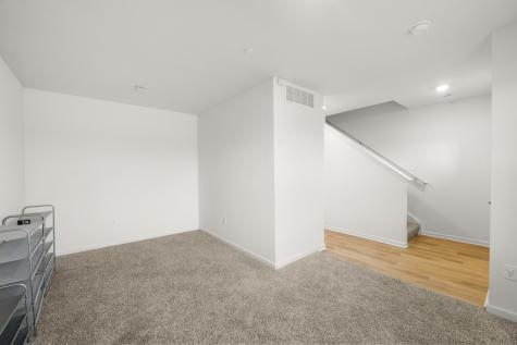 2031 Sequoia Avenue Mundelein IL 60060