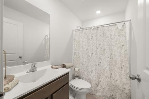 2031 Sequoia Avenue Mundelein IL 60060