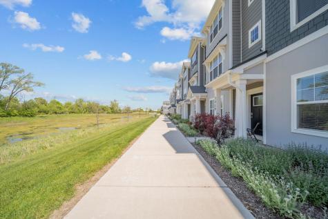 2031 Sequoia Avenue Mundelein IL 60060