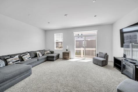 2031 Sequoia Avenue Mundelein IL 60060