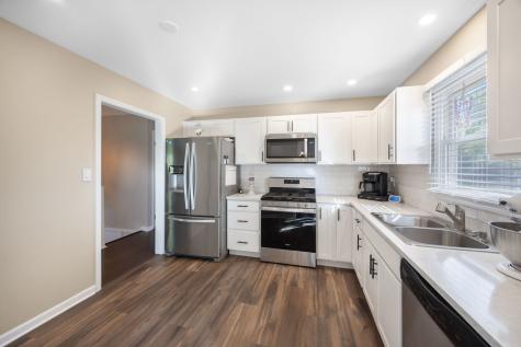 5113 West Dartmoor Drive Mchenry IL 60050