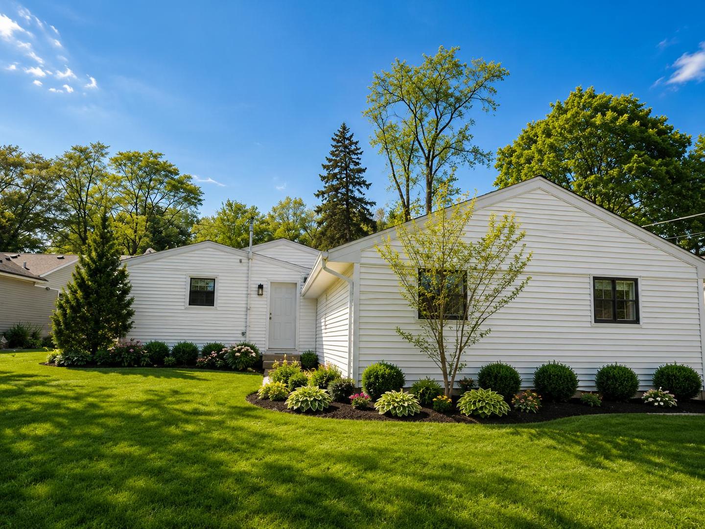 2814 Cardinal Drive Rolling Meadows IL 60008