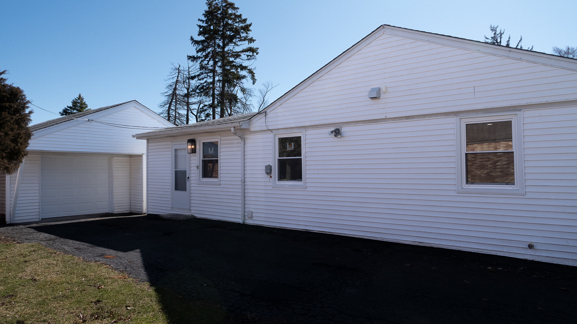 2814 Cardinal Drive Rolling Meadows IL 60008