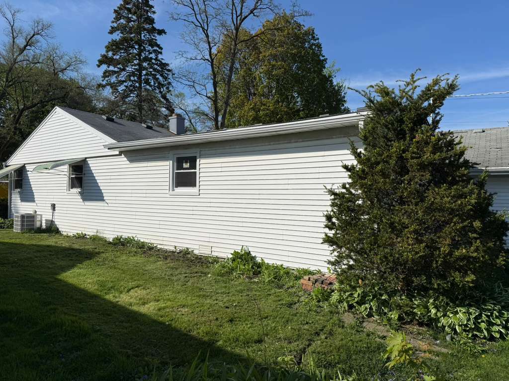 2814 Cardinal Drive Rolling Meadows IL 60008