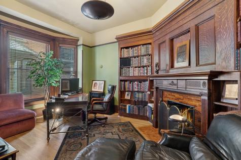 4923 South Greenwood Avenue Chicago IL 60615