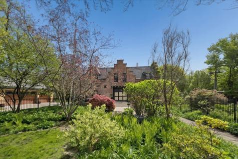 4923 South Greenwood Avenue Chicago IL 60615