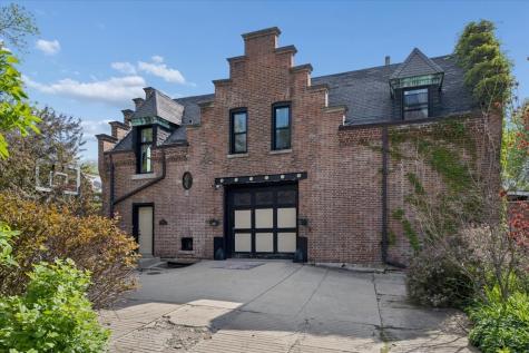 4923 South Greenwood Avenue Chicago IL 60615
