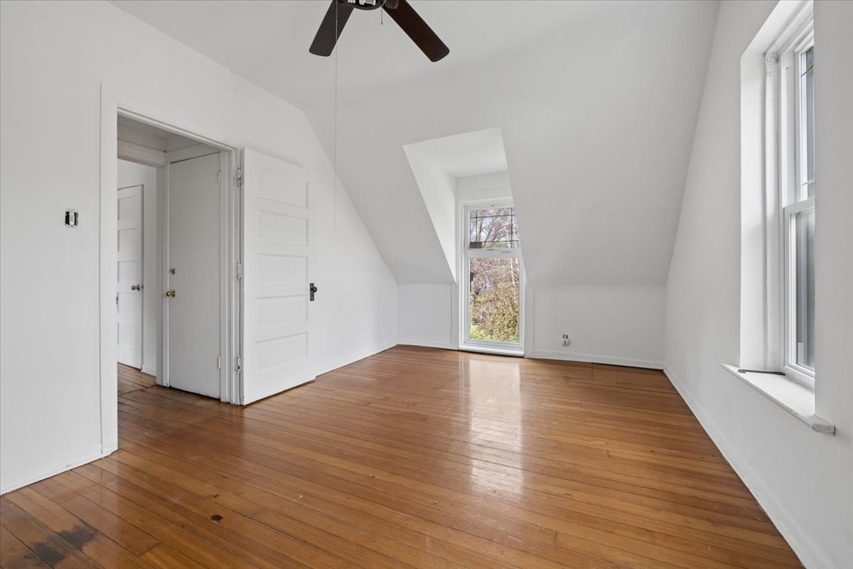 4923 South Greenwood Avenue Chicago IL 60615
