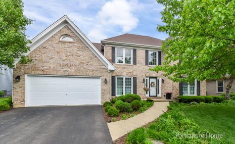 581 Tanager Lane West Chicago IL 60185